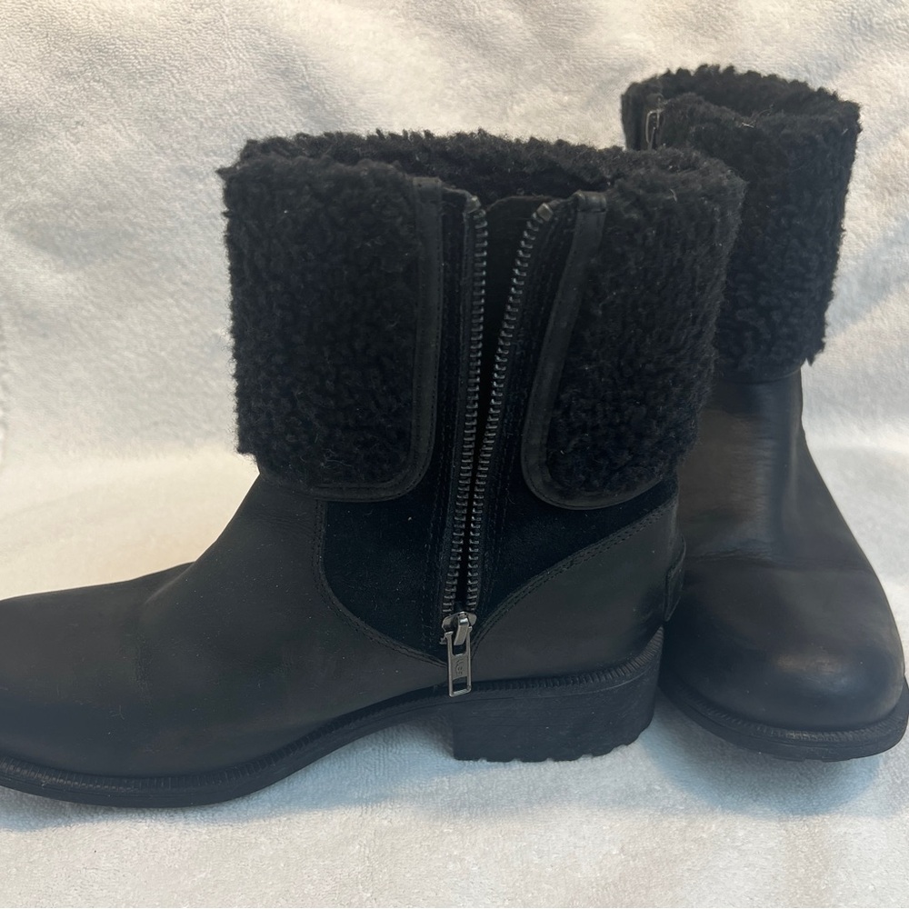 Black UGG Women's Ankle Boots - Picture 3 of 6